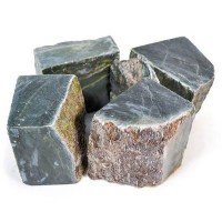 Камень Нефрит колото-пиленный, ведро 10 кг