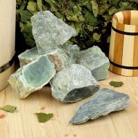 Камень Нефрит колото-пиленный, ведро 10 кг